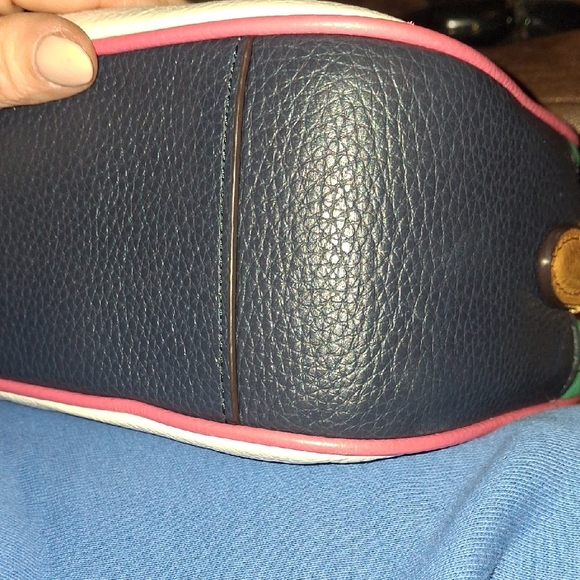 Coach White and Green Bag Pebbled Leather with Embossed Logo - Picture 11 of 11